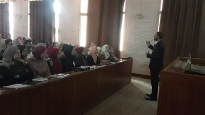 تواصل فعاليات الدورة التدريبية 