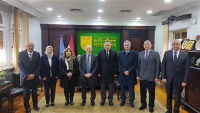 رئيس جامعة الإسكندرية يستقبل وفد المجلس البريطاني