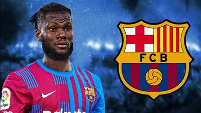آخر تطورات تعاقد برشلونة مع فرانك كيسي