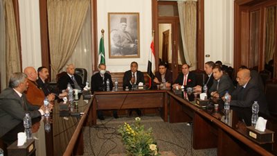 حزب الوفد يناقش تداعيات الحرب الروسية على الاقتصاد المصري