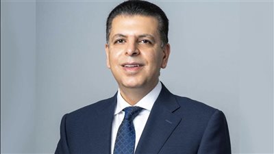 رئيس برلمانية المصري الديموقراطي بالشيوخ يطالب بإعادة الهيكلة وترتيب الأولويات 