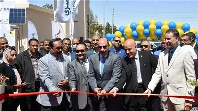 محافظ أسوان يفتتح فعاليات ملتقى أسوان الصناعى الأول 