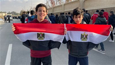 فيديو.. جماهير المنتخب تتفاعل مع الأغاني الوطنية في استاد القاهرة قبل مباراة مصر والسنغال