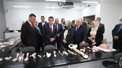 وزير التعليم العالي يتفقد مؤسسة جلوبال المُستضيفة لفرع جامعة هيرتفوردشاير الإنجليزية