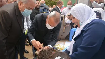 محافظ القليوبية يدشن الحملة القومية للتطعيم ضد مرض شلل الأطفال (صور)