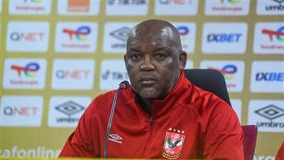 موسيماني يستقر على موقف لاعب الأهلي من البقاء