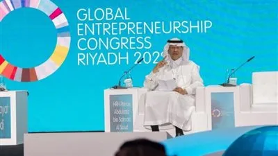 وزير الطاقة: شباب المملكة طموح ويعمل على مستقبله ومستقبل وطنه