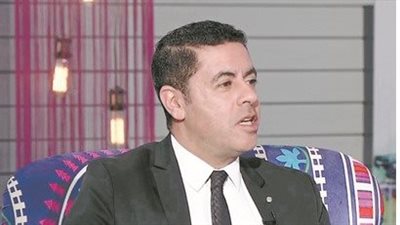 أستاذ جراحة عيون: مصر بوابة إفريقيا وقبلة العرب في الطب