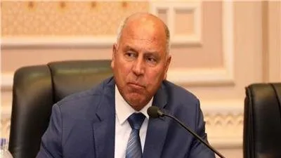  وزير النقل يحذر: 