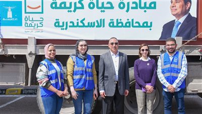 محافظ الإسكندرية يستقبل قوافل 