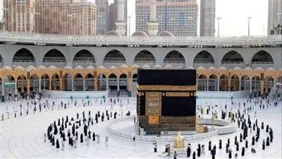 حقيقة تعليق قرار السماح للنساء بالسفر للحج والعمرة دون محرم (فيديو)