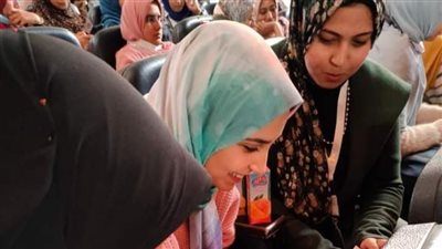 طب سوهاج تنظم دورة تدريبية عن قراءة رسم القلب لطلاب الامتياز