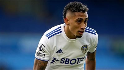 بسبب رافينيا وليفاندوفسكي.. برشلونة يُطيح بنجمه خارج الكامب نو