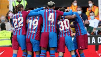 ليدز يفاوض نجم برشلونة