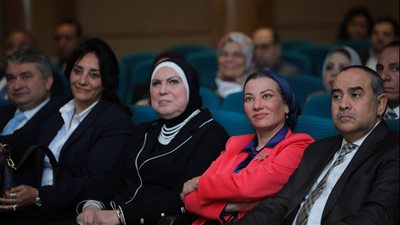 3 وزراء يشهدون توقيع بروتوكولات تعاون لتنفيذ محطات طاقة شمسية 