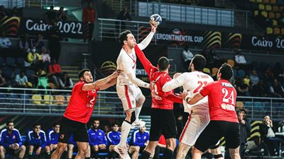 الزمالك يهزم الأهلي ويتوج بطلًا للدوري المصري لكرة اليد