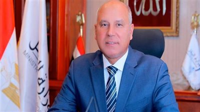 وزارة النقل تجري حركة تغييرات كبرى بين قيادات ميناءى دمياط والإسكندرية 