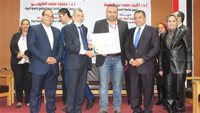 المنشآت السياحية تتسلم كشوف طلاب سياحة المنصورة لإتاحة فرص للعمل والجامعة تكرم عضوين من الغرفة