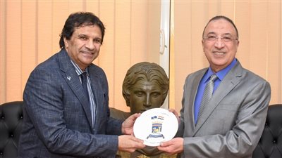 محافظ الإسكندرية يبحث مع قنصل عام ليبيا تعزيز التعاون