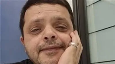 محمد هنيدي مداعبًا جمهوره: 