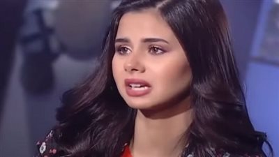 منة عرفة تريند 