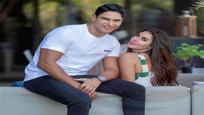 في خطوة مفاجئة.. ياسمين صبري تتابع حساب رجل الأعمال أحمد أبو هشيمة