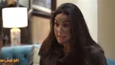 ياسمين صبري تنهار من البكاء بسبب الثعبان في 'رامز موفي ستار'