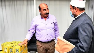 أوقاف أسوان توزع صكوك الإطعام للأسر الأولى بالرعاية 