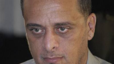 رضا سيكا يبكي على الهواء: أبويا كان عظيم ولم يعارض لعبي كرة القدم