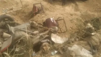 سيارة مهمشة وجثتي ثلاثيني وطفلة.. ماذا حدث بطريق المنصورية وقت الصيام؟