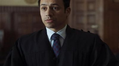 أحمد داوود يفشل في أول مرافعة بالحلقة السادسة من مسلسل سوتس 