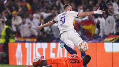 بثلاثية بنزيما.. ريال مدريد يصعق تشيلسي بالثلاثة ويضع قدمًا في نصف نهائي دوري الأبطال