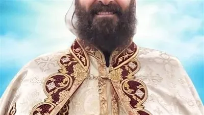  محافظ الإسكندرية يقدم التعازي في وفاة الكاهن أرسانيوس وديد