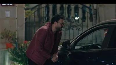 أكرم حسني يتحول لشحات في الحلقة الثامنة من مسلسل 