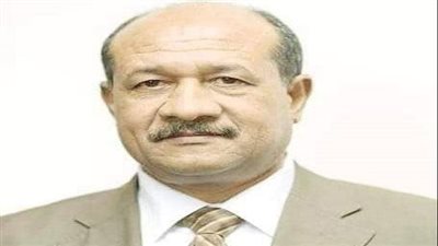 خبير اقتصادي يمني يكشف لـ