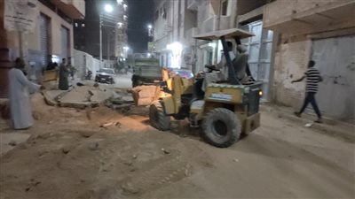 بعد إحلال وتجديد شبكات المياه.. الانتهاء من رفع كفاءة شوارع منطقة الكنوز بقنا 