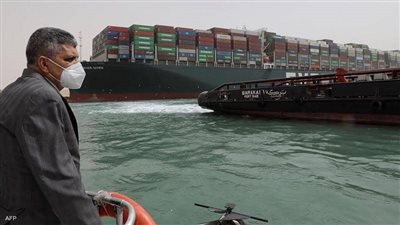 رئيس هيئة قناة السويس يكشف أسباب زيادة رسوم مرور بعض السفن (فيديو)