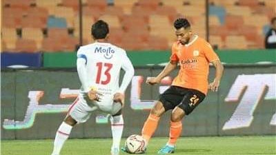 الزمالك يتعادل مع فاركو ويتصدر الدوري بشكل مؤقت