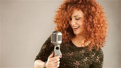 لينا شاماميان تروج لحفلتها بالقلعة بهذه الطريقة 