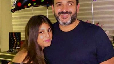 ابنة أكرم حسني: 