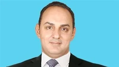  خبير اقتصادي: يجب توجيه الاستثمارات الاماراتية إلى المشروعات صناعية 