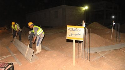 محافظ قنا يوقف 3 مهندسين عن العمل لعدم اتباعهم شروط السلامة والصحة المهنية 