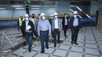 وزير النقل يتفقد أعمال المرحلة الثالثة للخط الثالث للمترو 