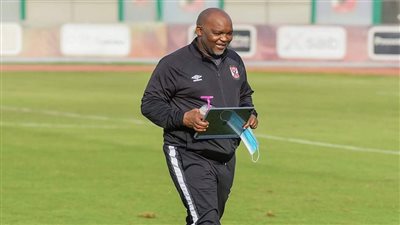 من أجل عيون موسيماني.. الأهلي يتحرك لحسم صفقة جلاد المدافعين