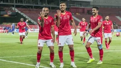 موسيماني يحسم خطة لعب الأهلي في موقعة الرجاء المغربي