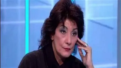 سماح أنور: ندمت إني اشتغلت مع كاملة أبو ذكري.. والمخرجة عطلت إلهام شاهين سنتين