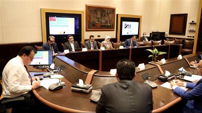 خالد عبد الغفار يعقد اجتماعًا لمتابعة الموقف التنفيذي للمشروع القومي لتنمية الأسرة المصرية