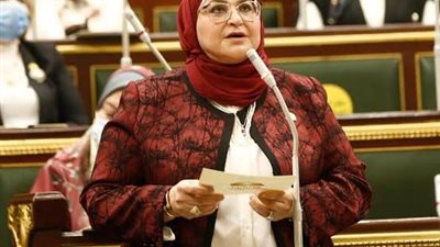 النائبة هناء سرور تتدخل لحل أزمة صيادلة المستشفيات