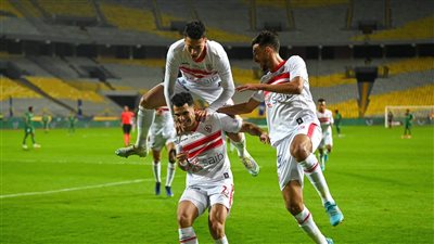 نجم منتخب مصر يوقع للزمالك