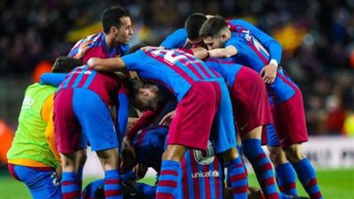 برشلونة يدرس رحيل أحد نجومه في الميركاتو الصيفي